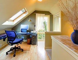Home office © Artazum and Iriana Shiyan /Shutterstock.com
