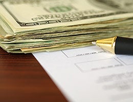 Don't: Try to renegotiate after striking a deal © Maximus Art/Shutterstock.com