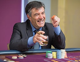 Deadly sin of retirement planning: Gluttony © Wavebreakmedia/Shutterstock.com