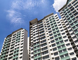 Get fancy with MLPs and REITs © Andrew Lam/Shutterstock.com