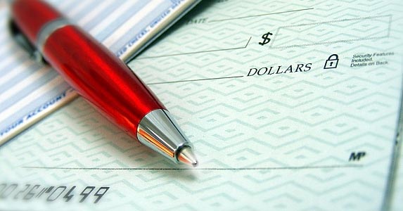 Pay bills and taxes © HaywireMedia / Fotolia