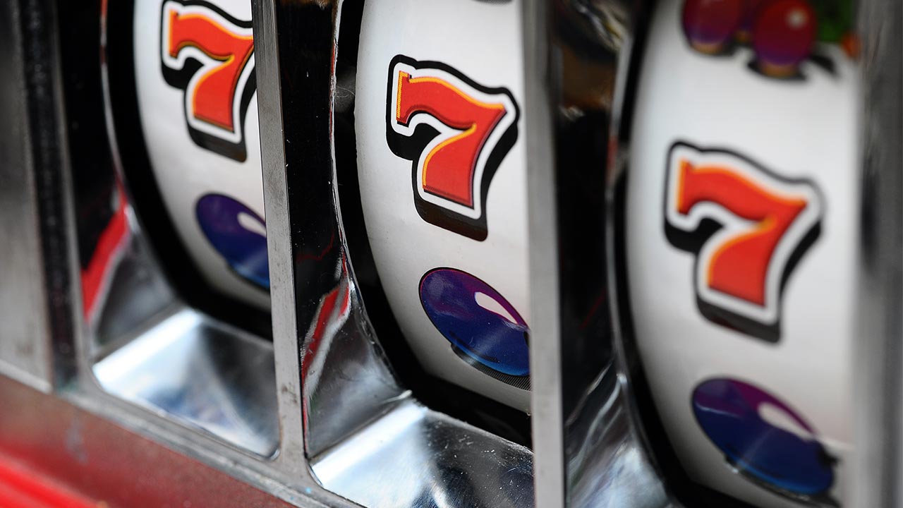 Spouses get the jackpot Spouses get the jackpot | fullempty/Getty Images