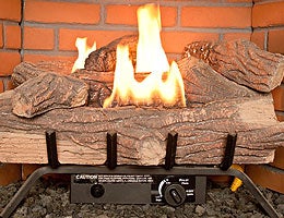 Indoor fireplace © MCarper/Shutterstock.com