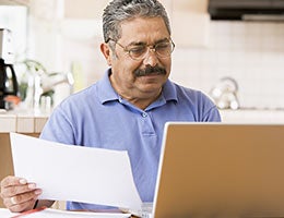 Household bills © Monkey Business Images/Shutterstock.com