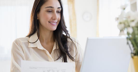 Don't fear internet banks Don't fear internet banks | Blend Images - JGI/Jamie Grill/Getty Images