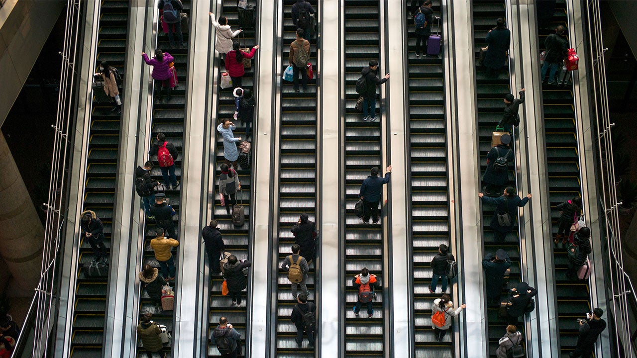 Gradual rise in deposit-account earnings | FRED DUFOUR/Getty Images
