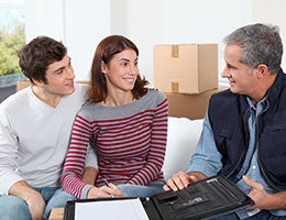 Mind the details © Goodluz/Shutterstock.com