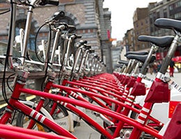 Bike sharing © hans engbers/Shutterstock.com