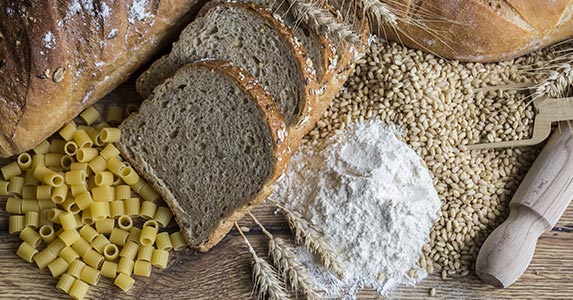 What to buy: Organic food © Esin Deniz/Shutterstock.com