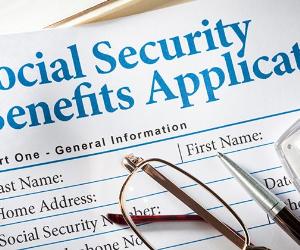 Social Security benefits application form © iStock