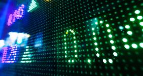 Stock market price on display © leungchopan/Shutterstock.com