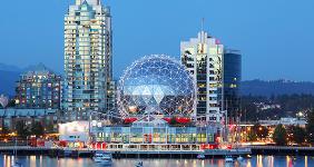 Vancouver at night © Dan Breckwoldt/Shutterstock.com