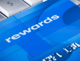 ways-to-save-summer-vacation-4-rewards-lg Close up of a reward credit card